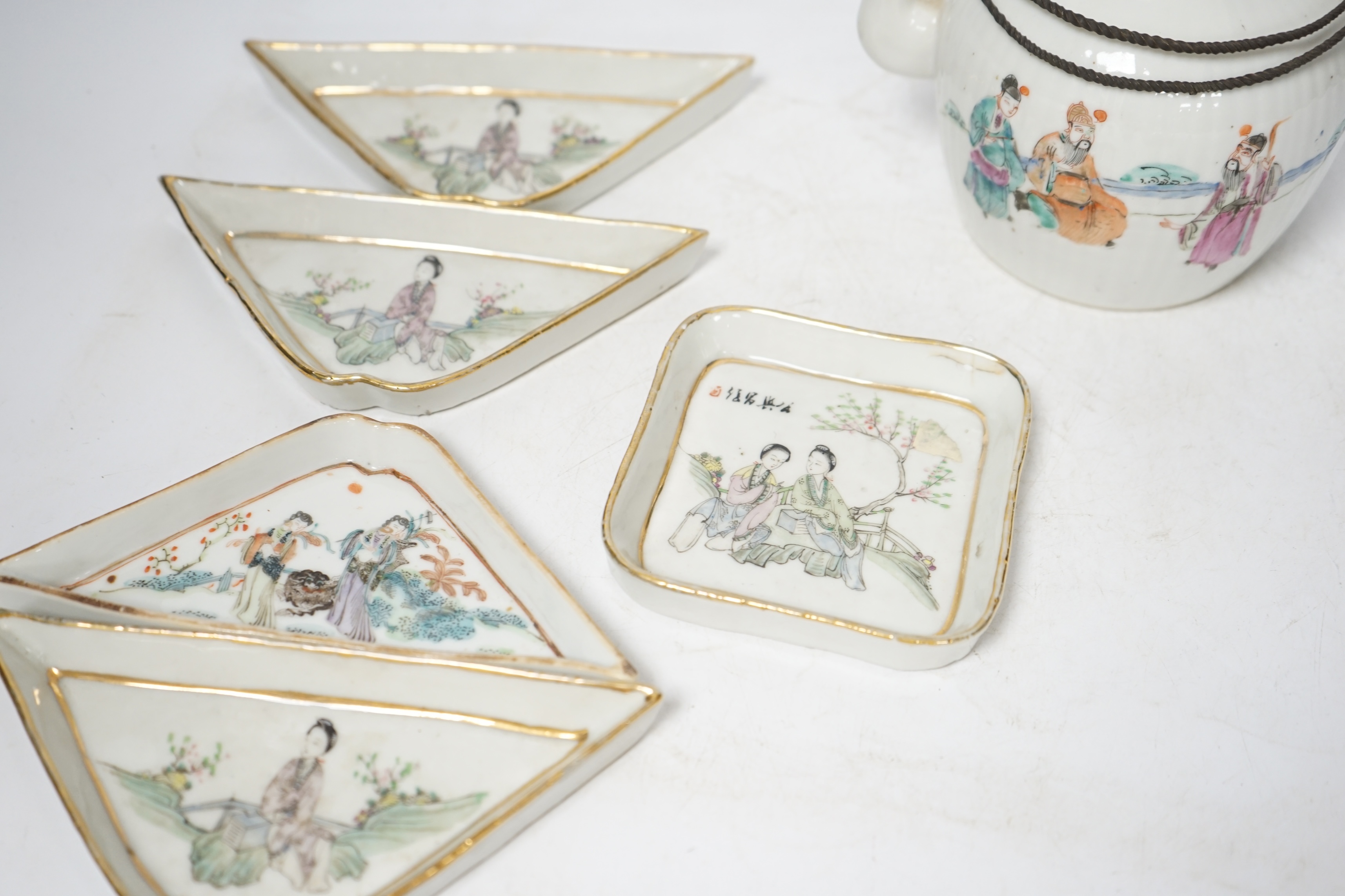 Chinese ceramics to include a teapot and a set of five dishes, 19th/20th century, largest 15cm wide. Condition - poor